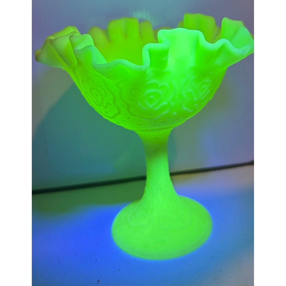 Vintage Fenton Custard Uranium Glass Ruffled Rose Pattern Compote Pedestal Dish